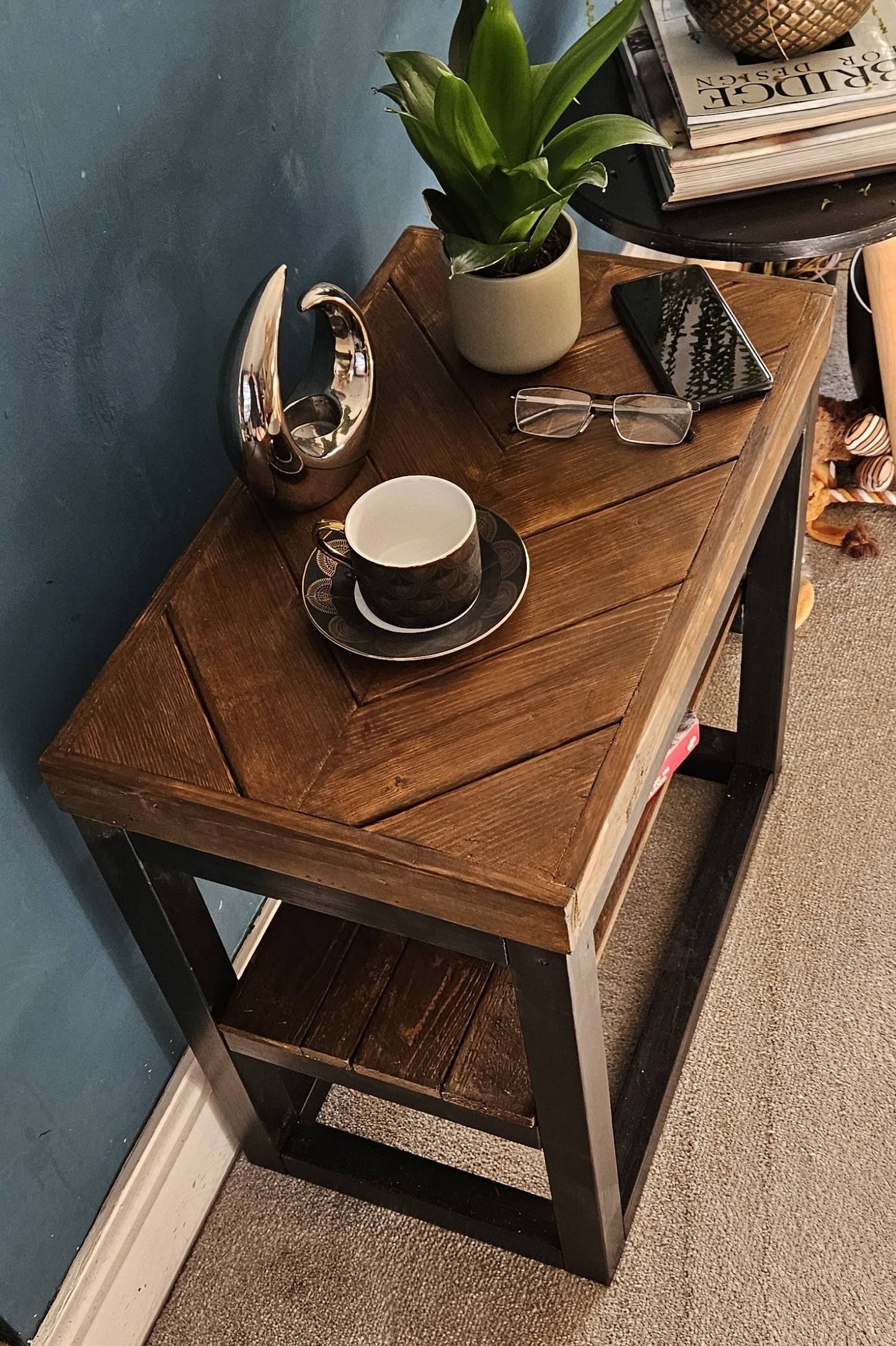 Coffee sofa table