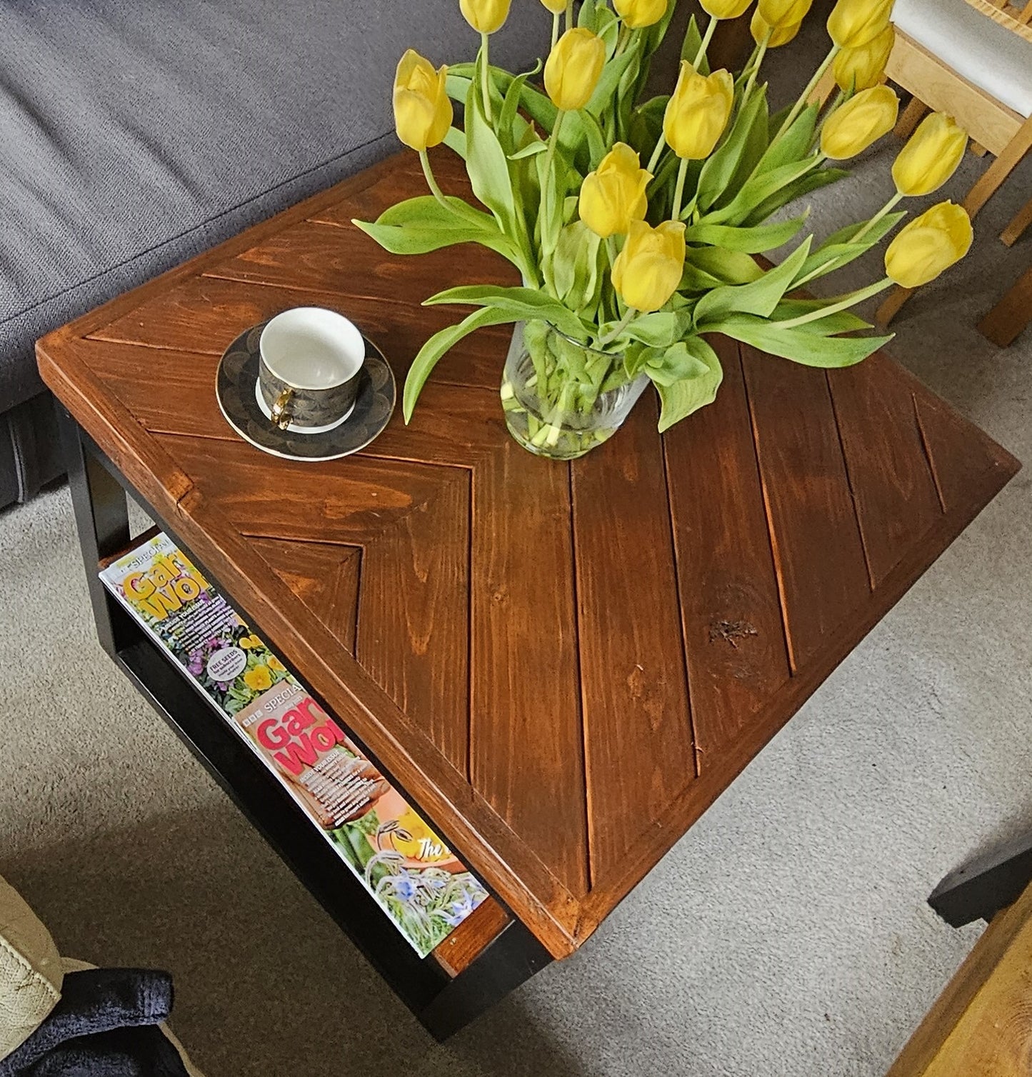 Coffee sofa table